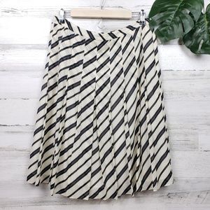 Banana Republic Silk and Cotton Pleated Skirt